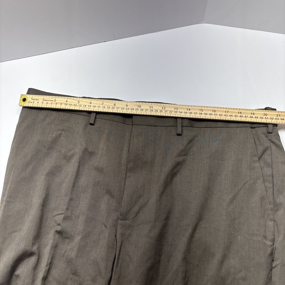 NWT Haggar Premium Comfort Classic Fit Dress Pants Mens 42X30 Brown‎ - Picture 3 of 10